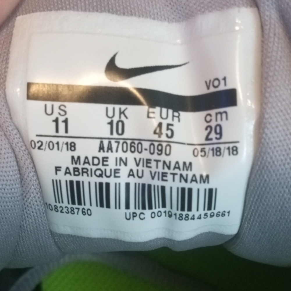 Nike Air Max Men's Running Shoe Sz 11 AA7060-090 Grey Lime Green - Picture 5 of 5